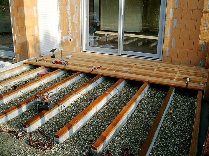 Holzterrasse